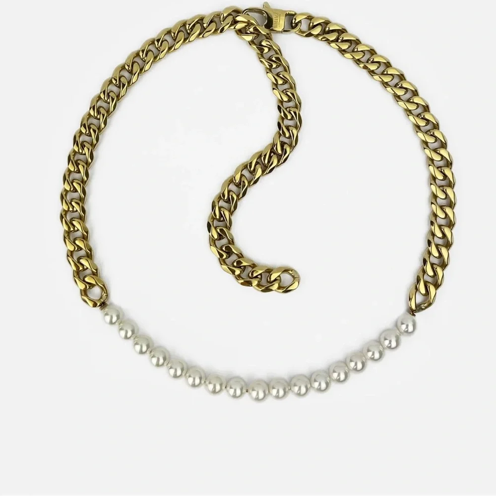 NIB Rare-Romance Elegant Gold and White Pearl Necklace Cuban Chain - Picture 2 of 4